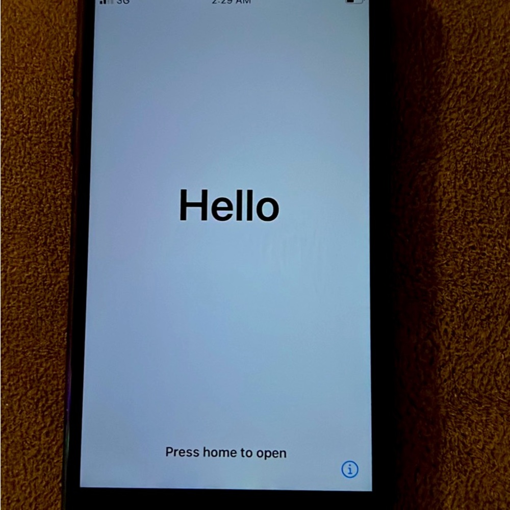 Iphone 7s Has been fully reset and in good condition (minus the smudges)